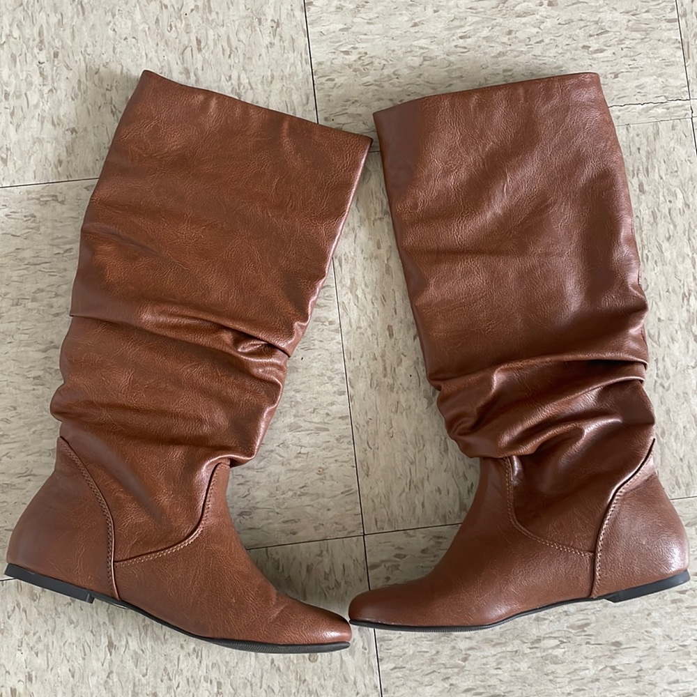 Thigh boots